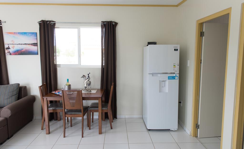 The Lush Apartment Willemstad Bagian luar foto