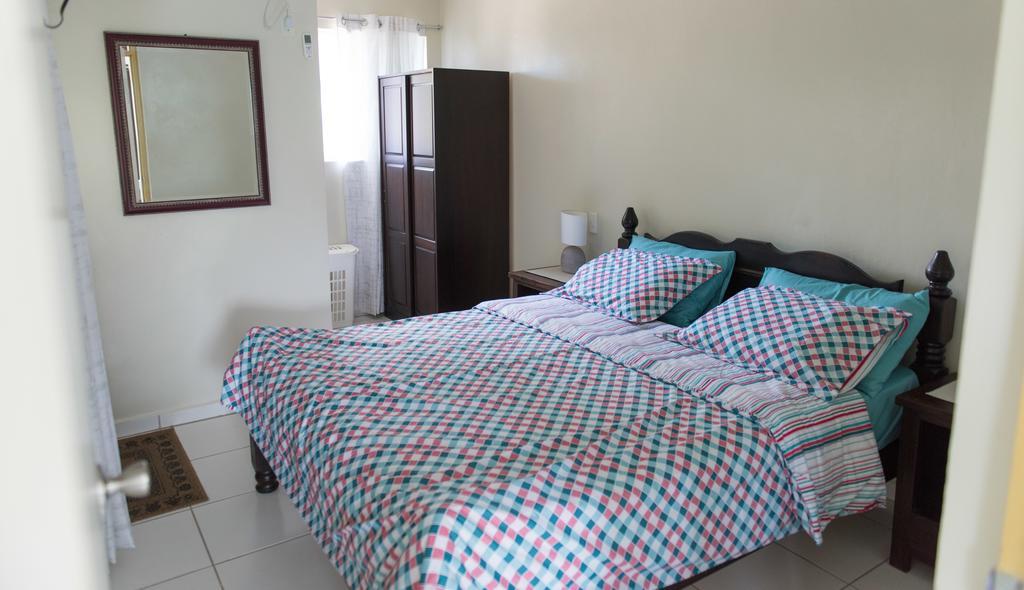 The Lush Apartment Willemstad Bagian luar foto