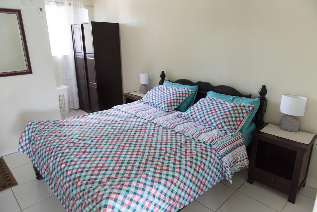 The Lush Apartment Willemstad Bagian luar foto