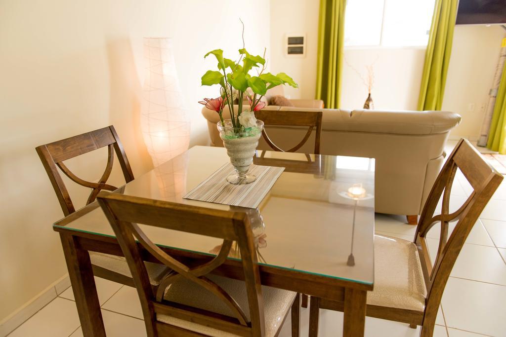 The Lush Apartment Willemstad Bagian luar foto